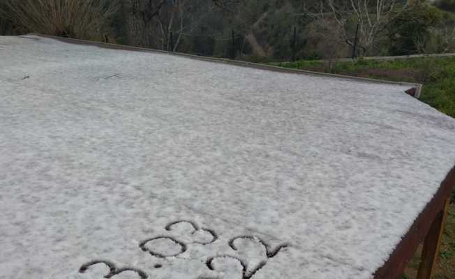 Hatay Erzin’e kar yağdı