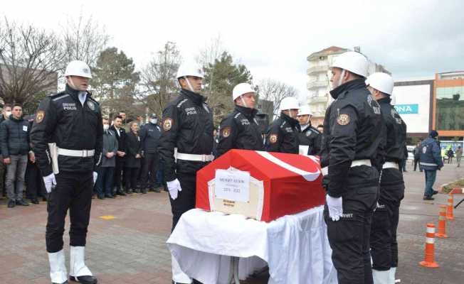 Hayatını kaybeden polis memuru törenle memleketine uğurlandı