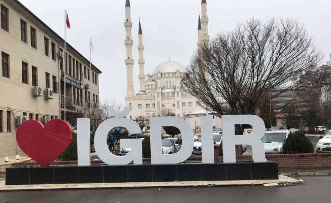 Iğdır’da kar yağışı ve soğuk hava etkili oluyor