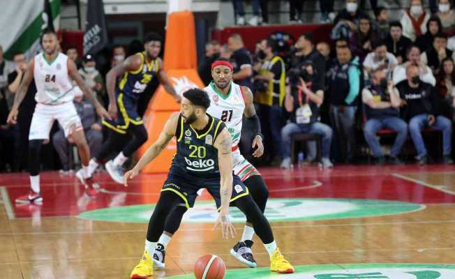 ING Basketbol Süper Ligi: Pınar Karşıyaka: 74 - Fenerbahçe Beko: 72