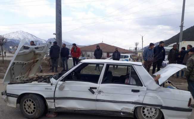 Isparta’da trafik kazası: 2 yaralı