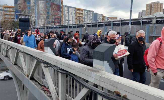 İstanbul’da kar yağışı öncesi trafik yoğunluğu arttı