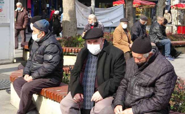 İstanbul’da vatandaşın maske kararsızlığı