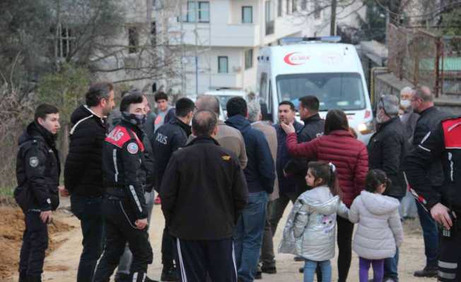 İstinat duvarı çöktü, vatandaşlar büyük korku yaşadı