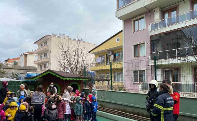 İtfaiye ekiplerinden her yaş grubuna yangın eğitimi