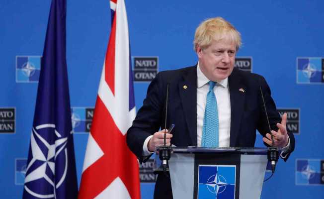 Johnson: “Ukrayna’ya ‘ölümcül yardımı’ artıracağız”