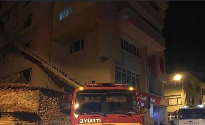 Kastamonu’da 6 katlı apartmanda çıkan yangın söndürüldü