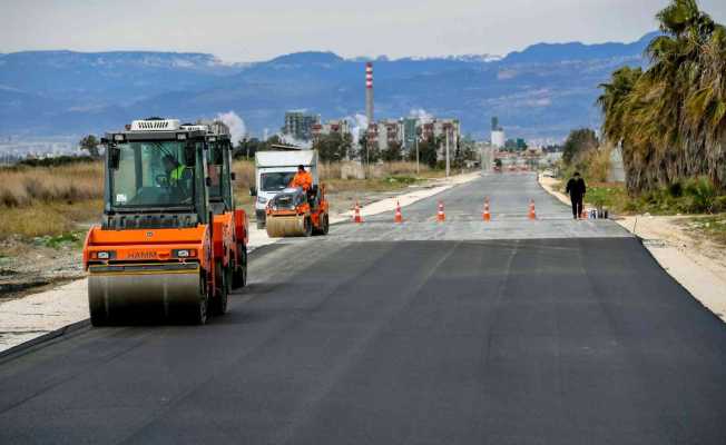 Kazanlı sahil yolunda çalışmalar aralıksız sürüyor