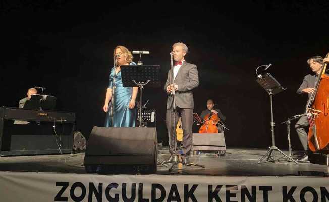 Kent konseyinden kadınlara muhteşem konser