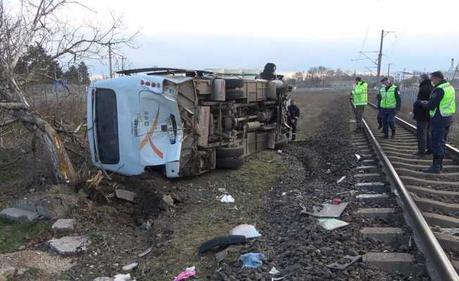 Kırklareli’nde trenle işçi servisi çarpıştı: 27 yaralı