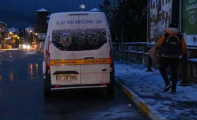 Kocaeli’de ağaca asılı halde erkek cesedi bulundu