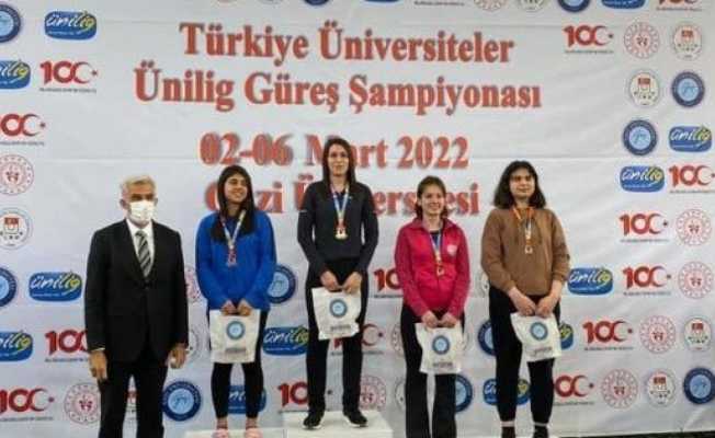 Köyceğizli Kaya, Ünilig Güreş Müsabakasında Türkiye şampiyonu oldu