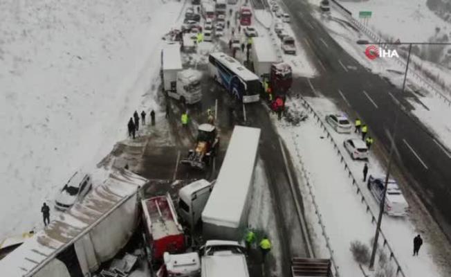 Kuzey Marmara Otoyolu, zincirleme kaza sonrası trafiğe açıldı