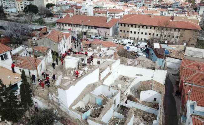 Manisa’da deprem tatbikatı gerçeği aratmadı