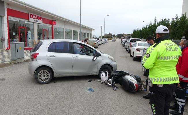 Motosiklet sürücüsünü taktığı kask kurtardı