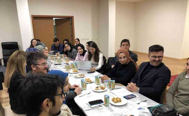 Müdür Yazıcı, yurt temsilcileri ile bir araya geldi