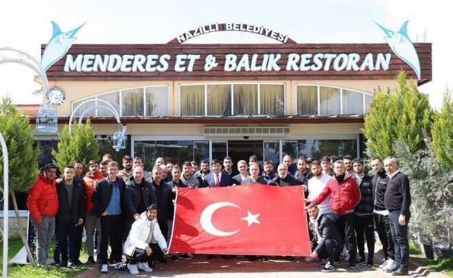 Nazilli Belediyespor kulüp başkan adayı Ünal’dan moral yemeği