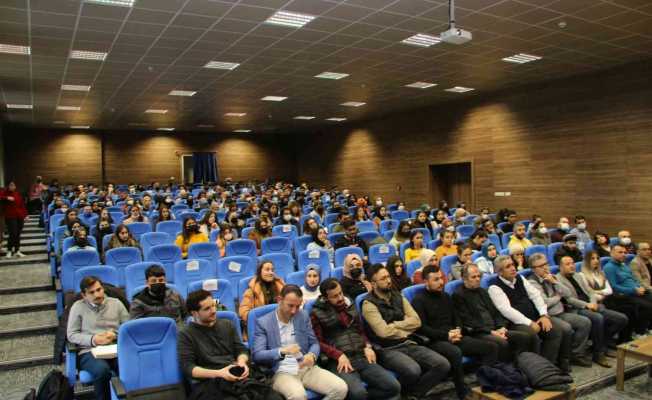 NEVÜ’den ’Mehmet Âkif Ersoy ve İstiklâl Marşı’ konulu konferans