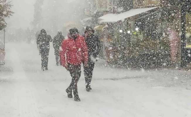 (ÖZEL) Kütahya’daki kar fırtınasında göz gözü görmedi