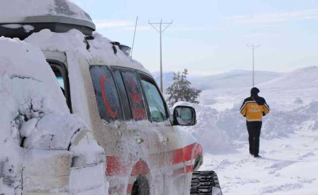 Paletli ambulanslar Erzincan’da 55 hastanın derdine derman oldu