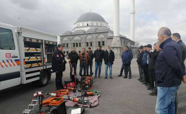 Polise arama kurtarma eğitimi