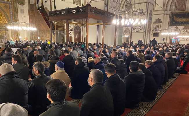 Ramazanın müjdecisi Berat Kandili Ulu Camii’nde idrak edildi