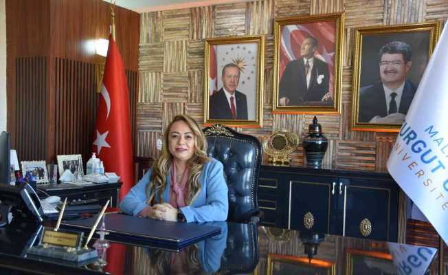 Rektör Karabulut: “Sağlık hayattır, tıp, hayatı paylaşma sanatıdır”