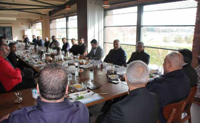 Roman derneklerinin temsilcileri toplantıda bir araya geldi