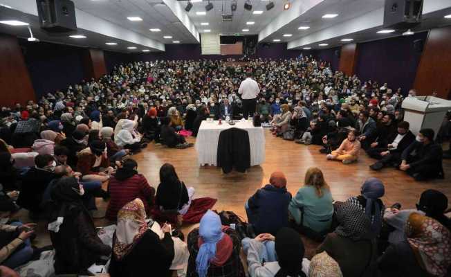 Samsun’da Hayati İnanç’ın konferansına yoğun ilgi