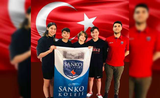 SANKO Okulları’nın dört öğrencisi yüzme milli takımına seçildi