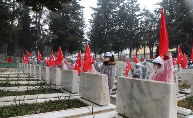 Şehitkamilli öğrencilerden şehitlik ziyareti