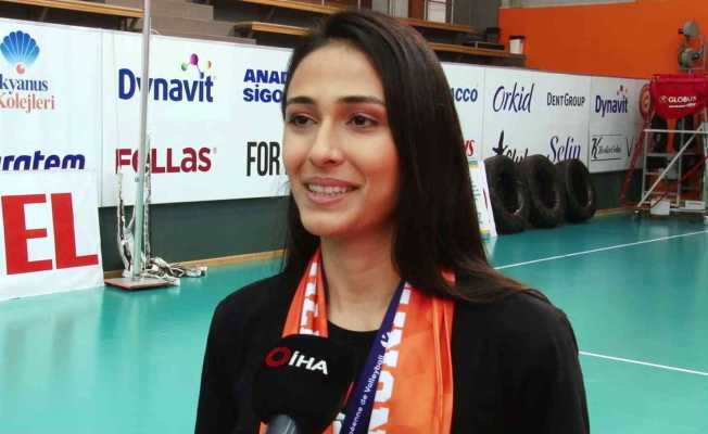 Simge Aköz: "Bu kupayı eve getirmek gurur verici bir durum"