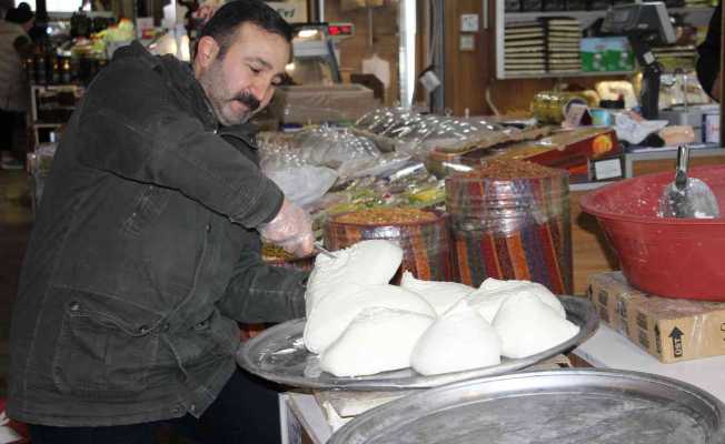 Tarihi Kapalı Çarşıda Ramazan hazırlığı başladı