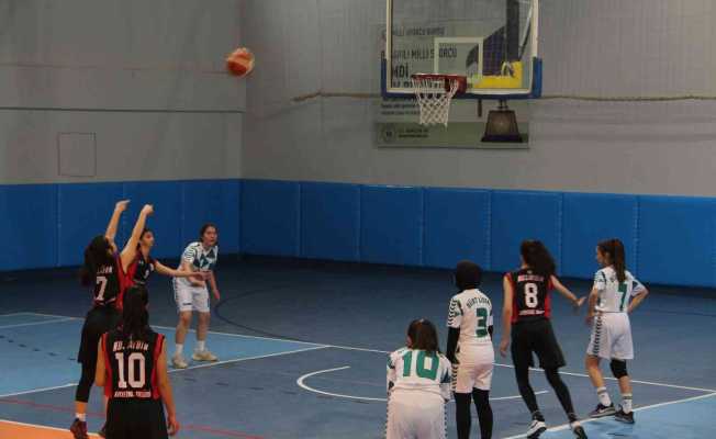 Tatvan’da ‘Okullar Arası Basketbol Müsabakası’ başladı