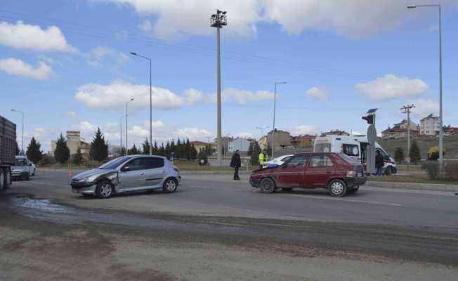 Tavşanlı’da trafik kazası: 2 yaralı