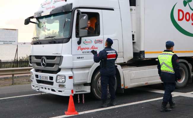 Trakya’dan İstanbul’a geçişler yasaklandı: Giden araçlar geri çevriliyor