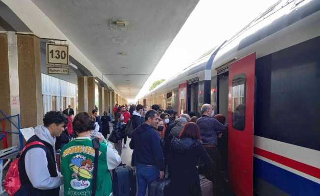 Türkiye’nin ilk demiryolu eski günlerine döndü