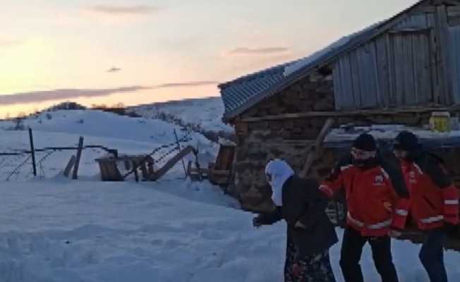 UMKE, yüksek tansiyon hastası kadın için seferber oldu