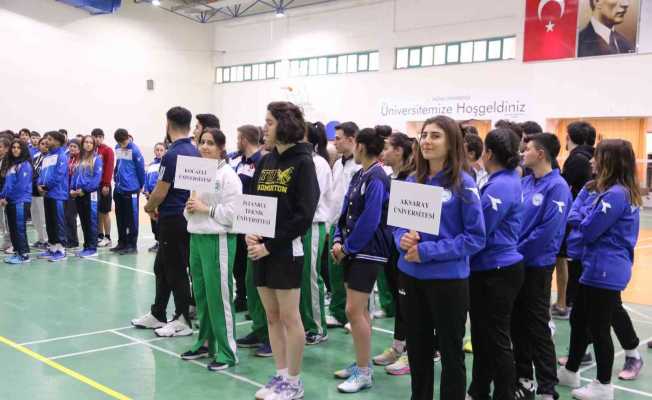 Üniversitelerarası 1.lig Badminton Müsabakaları başladı