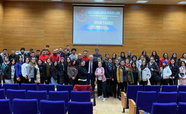 Voleybol Aday Hakem Kursu NEVÜ’de yapıldı