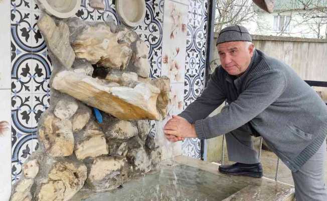 Yolda bulduklarıyla öyle şeyler yaptı ki gören inanamıyor