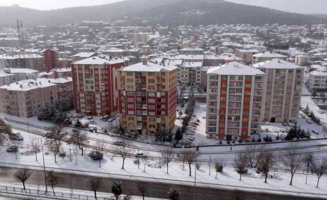 Yozgat’ta kar yağışı ve soğuk hava etkisini sürdürüyor