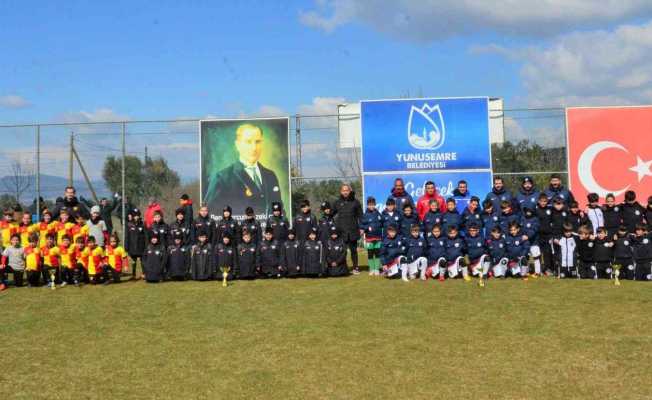 Yunusemre Belediyesinden Çanakkale Zaferi anısına futbol turnuvası