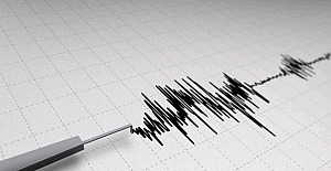 Papua Yeni Gine’de 8 büyüklüğünde deprem